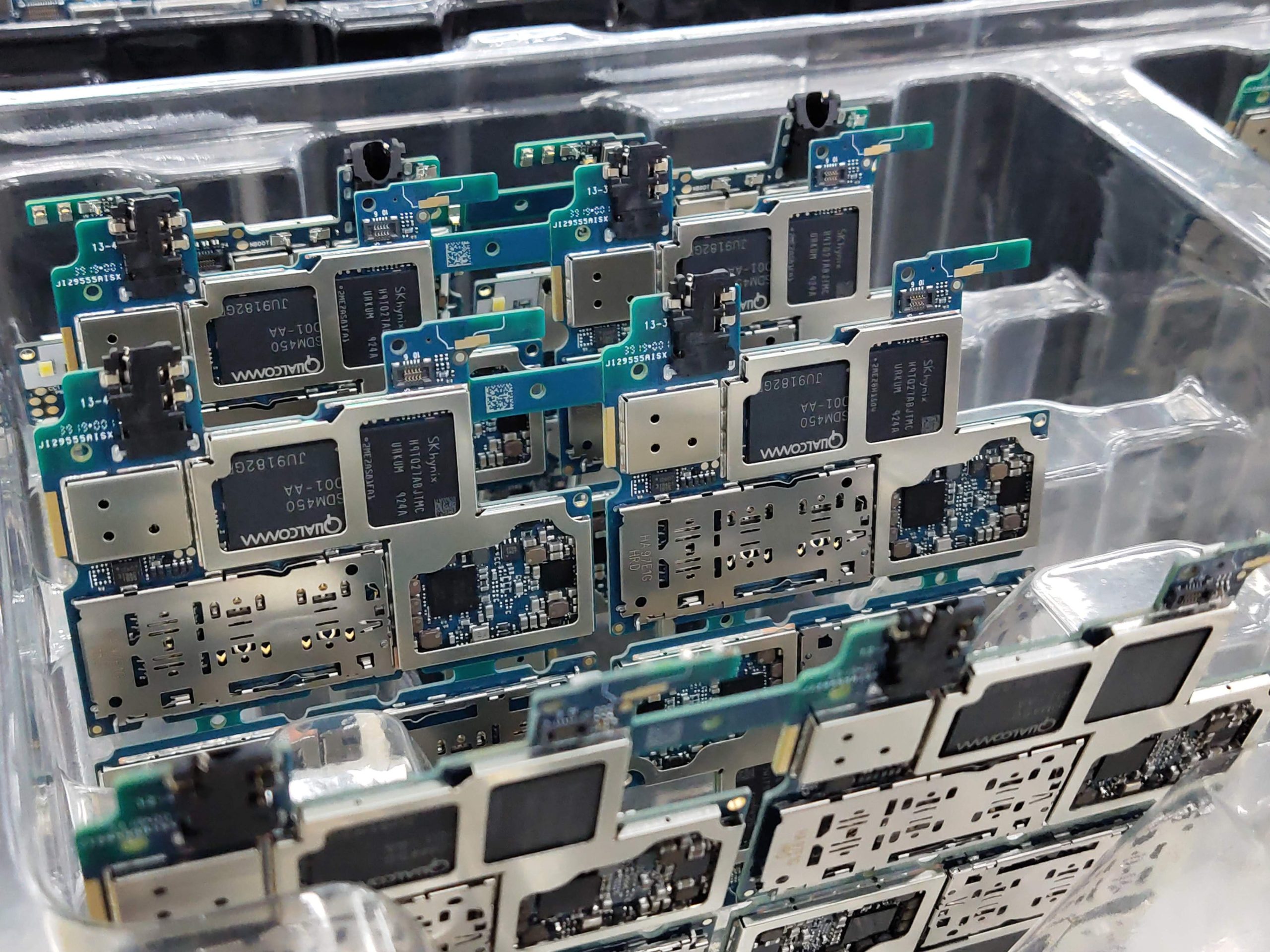 Reciclaje y reutilización de componentes electrónicos